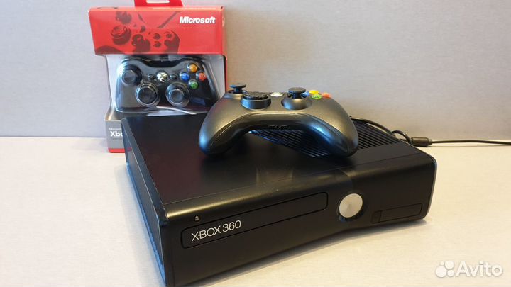 Xbox 360Slim 250гб+52 игры+2геймпада Много игр