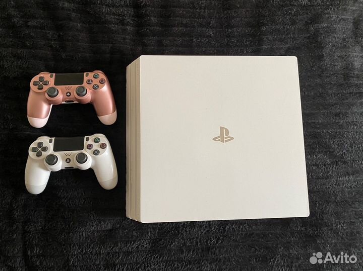 Sony Playstation 4 pro white