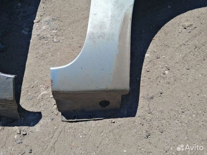 Крыло переднее левое mazda 3 bk