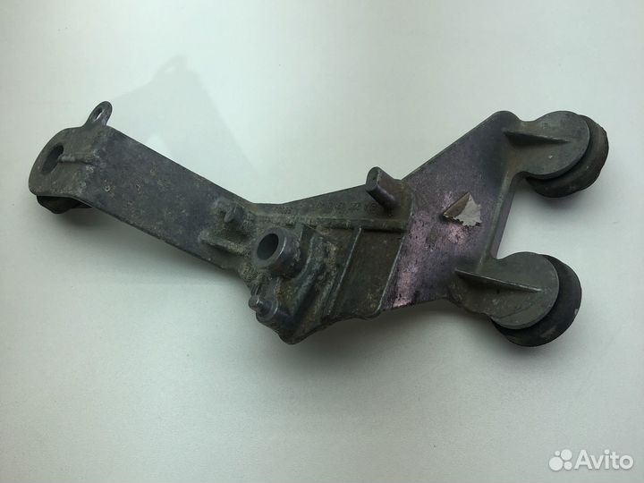 Кронштейн блок ABS Мерседес 2204310140