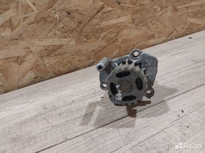 Водяной насос Volkswagen Passat B5 1.9 помпа