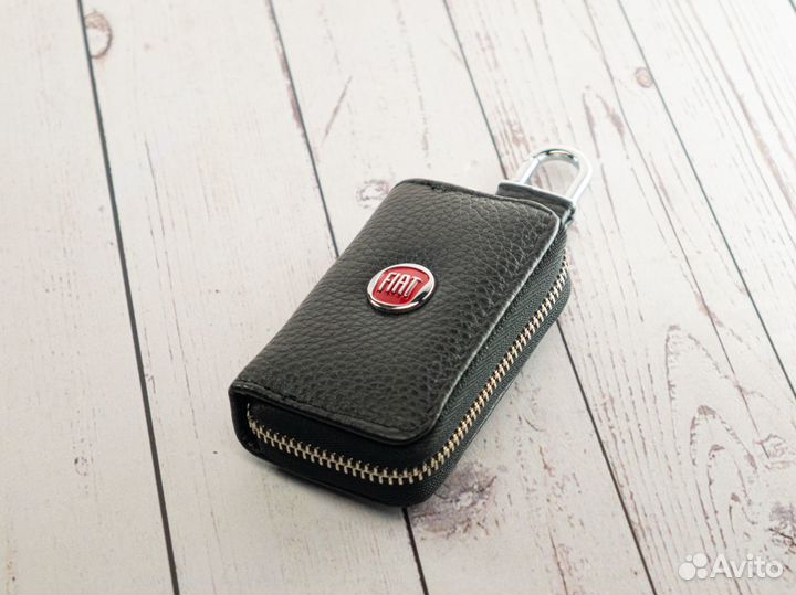 Кожаная ключница fiat