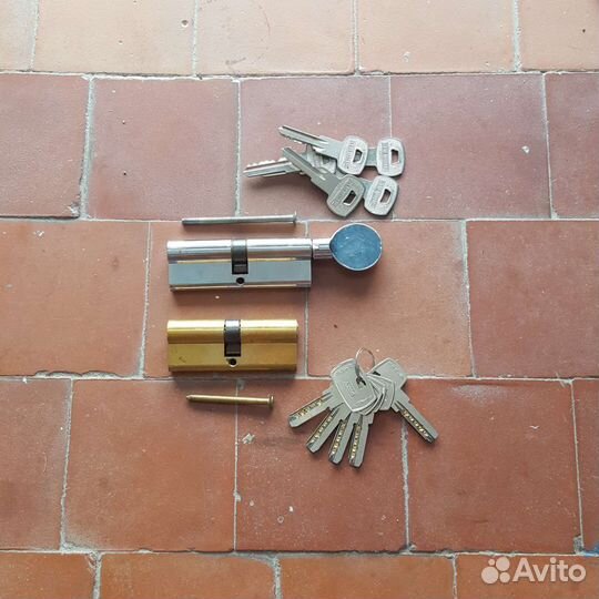 Личинка Замок входная дверь