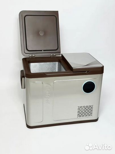 Компрессорный автохолодильник Alpicool Wh48