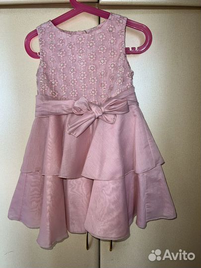 Платье розовое Mayoral р.104, на 3-4 года
