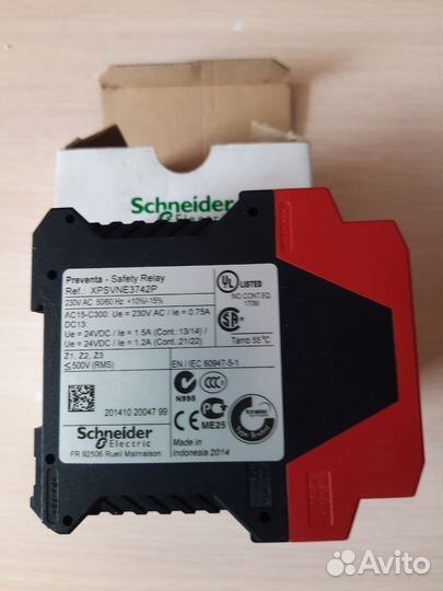 Реле контроля безопасности xps-vne3742p