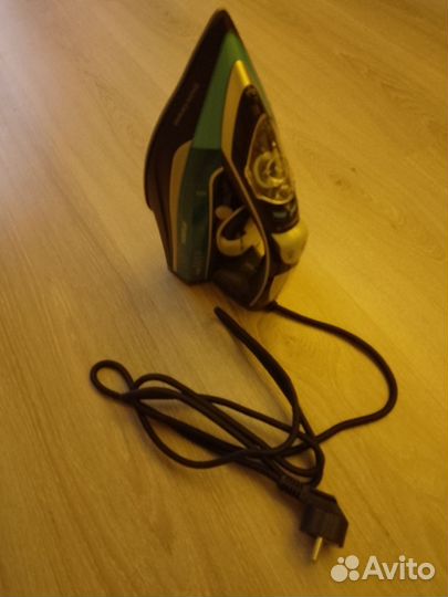 Утюг hyundai