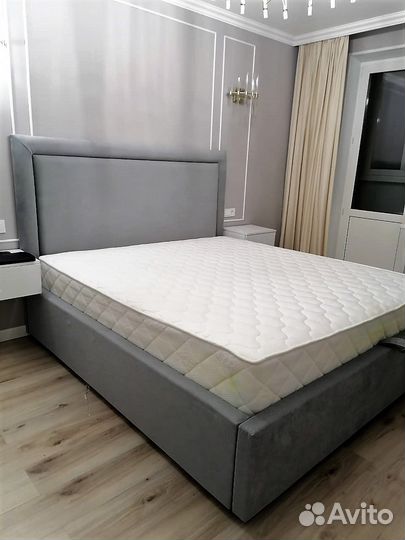 Кровать
