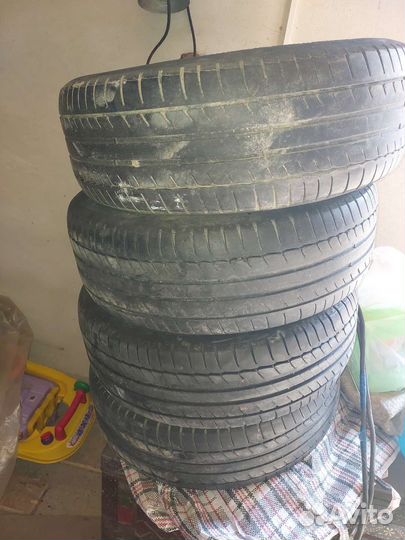 Michelin Primacy HP 215/60 R16 V