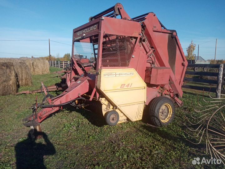 Пресс-подборщик New Holland 848, 2000