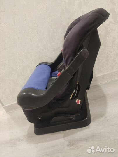 Кресло детское автомобильное до 3лет