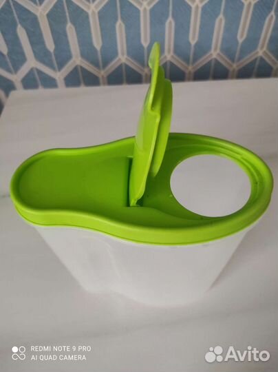 Контейнер для сыпучих продуктов