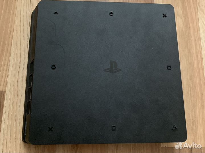 Sony PS4 slim 1tb + rdr 2