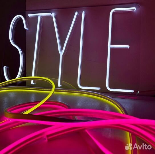 Неоновая вывеска для бизнеса