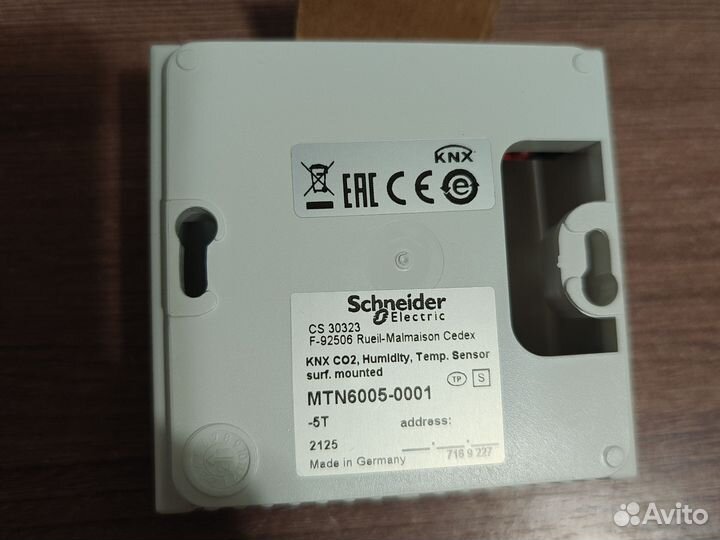 Schneider MTN6005-0001 Датчик влажности температур