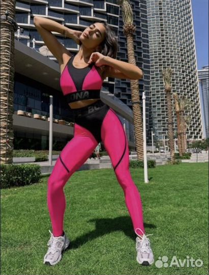 Bona fide костюм