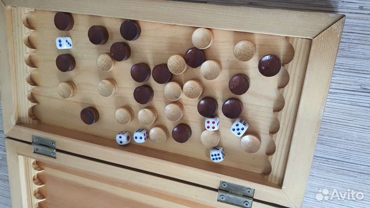 Нарды резные ручной работы в 1 экземпляре