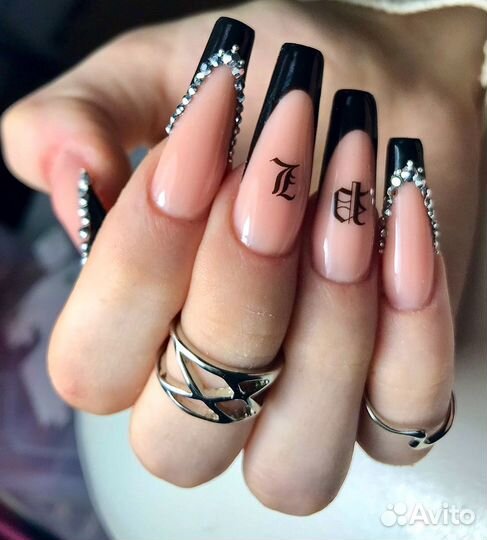 Наращивание ногтей