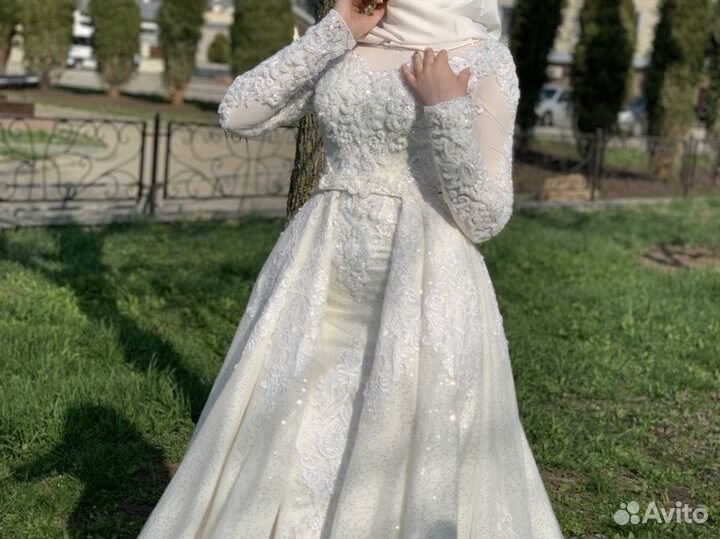 Свадебные платья