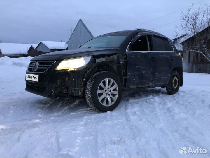Volkswagen Tiguan 2.0 AT, 2009, битый, 285 000 км
