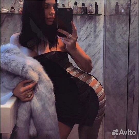 Вечернее открытое платье