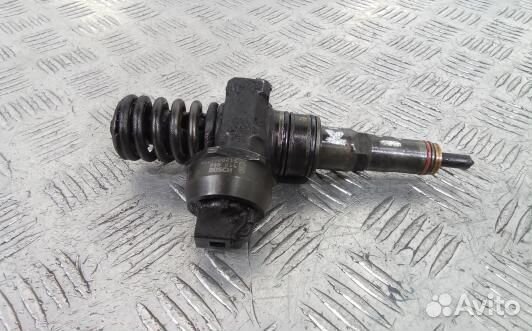 Форсунка дизельная volkswagen passat B6 (KDN13AL01