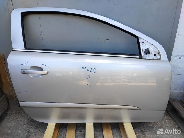 Дверь правая на Opel Astra H 3Д GTC Z157
