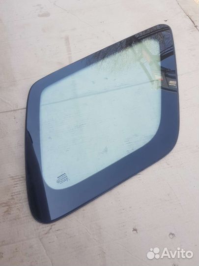 Стекло правое Honda CRV 2