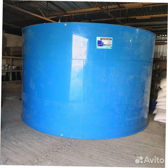 Емкость пластиковая