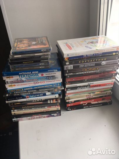 Телевизор Samsung + DVD player Samsung + DVD диски