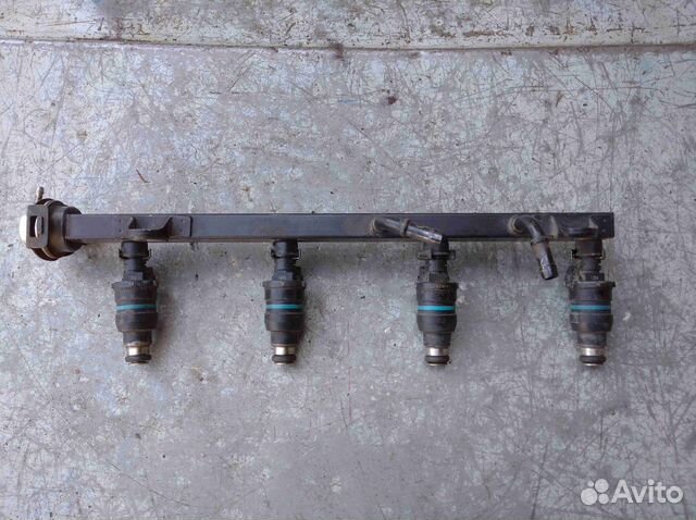 Рампа топливная Бмв е34 м43 1.8