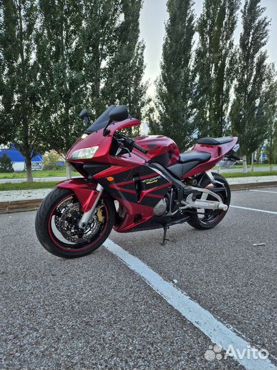 Продам мотоцикл Honda cbr600rr