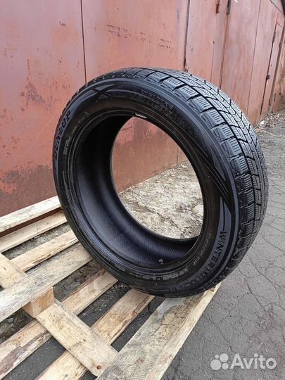 Dunlop Winter Maxx SJ8 265/50 R20 107R