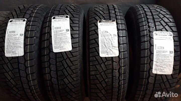 Gislaved Soft Frost 200 SUV 215/60 R17 96T