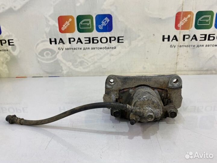 Суппорт задний левый Toyota Land Cruiser 200