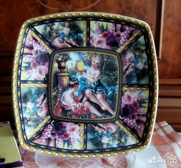 Сувенирные тарелки