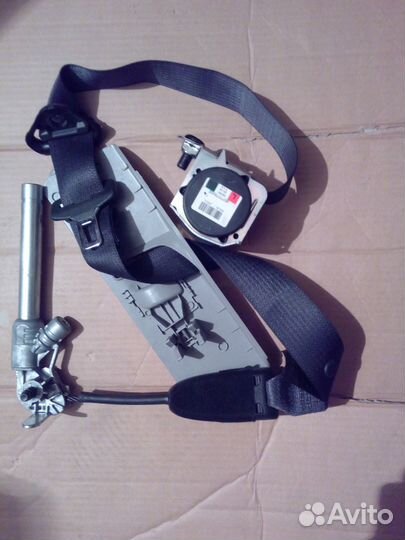 Opel Corsa D передний левый ремень безопасности