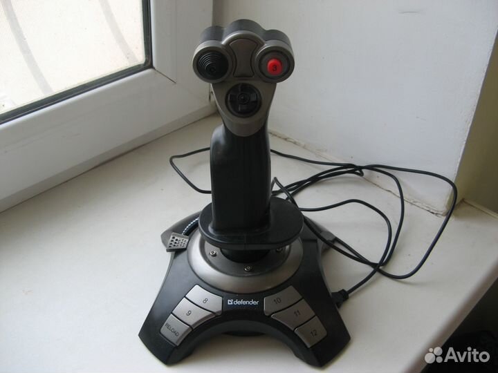 Игровой джойстик 