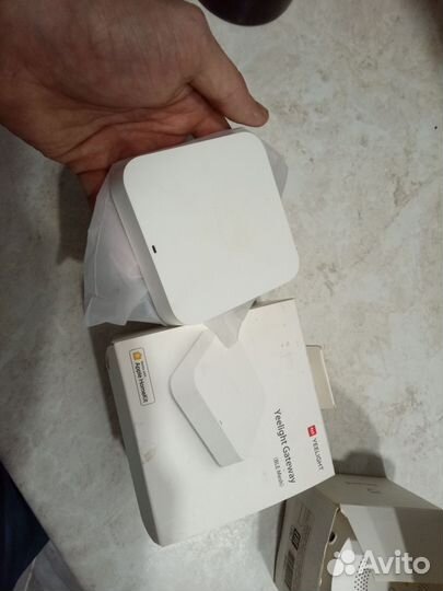 Беспроводной шлюз для умного дома yeelight