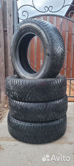 Michelin X-Ice North 4 SUV 225/65 R17