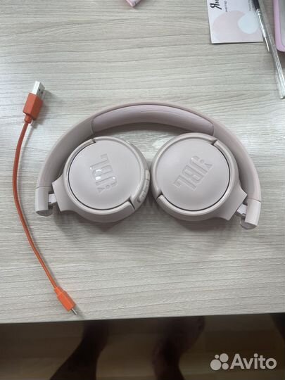 Беспроводные наушники jbl tune 560bt
