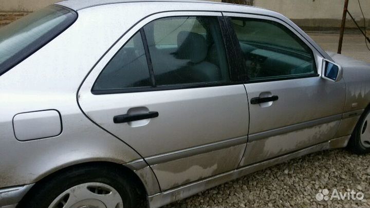 Двери на Mercedes W202