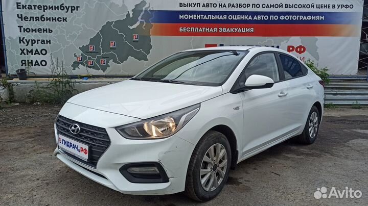 Стекло двери передней левой Hyundai Solaris 2 82410-H5000