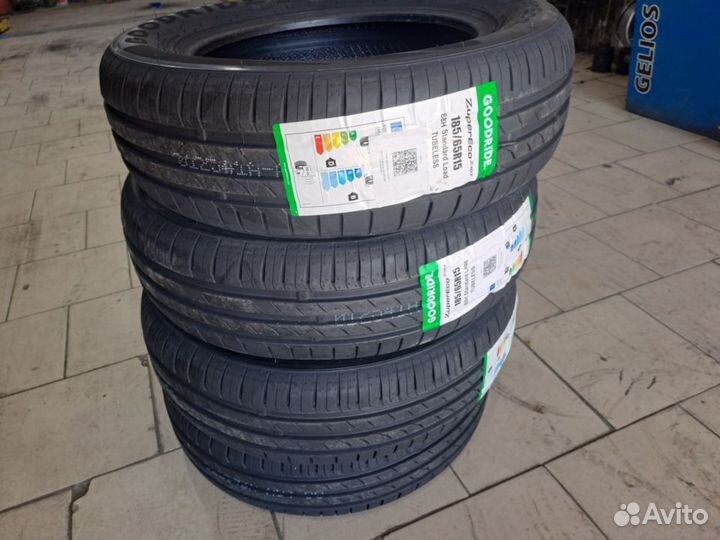 Viatti Strada Asimmetrico V-130 205/55 R16