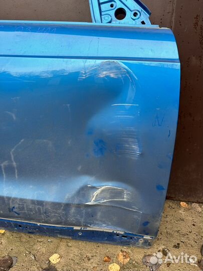 Передняя правая дверь Audi Q3