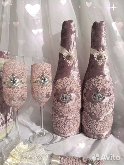 Подвязка невесты, бокалы для молодоженов, шампанск