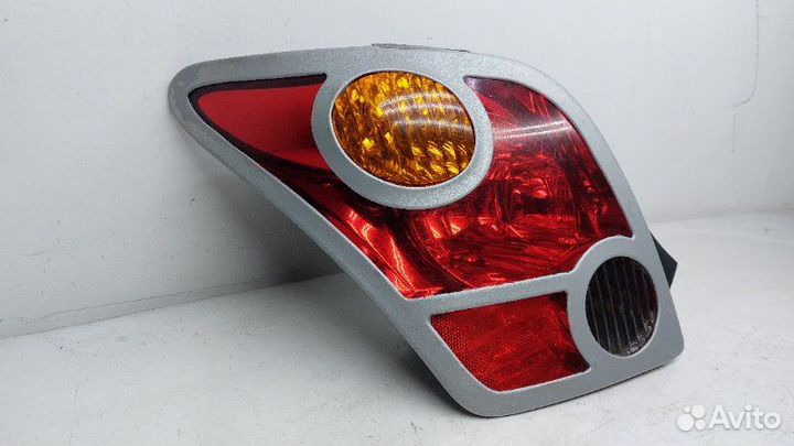 Фонарь задний левый Scion Xa 1.5 2005