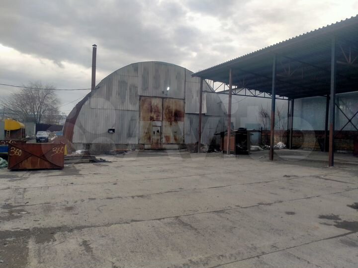 Склады ангары территории 2106 м²