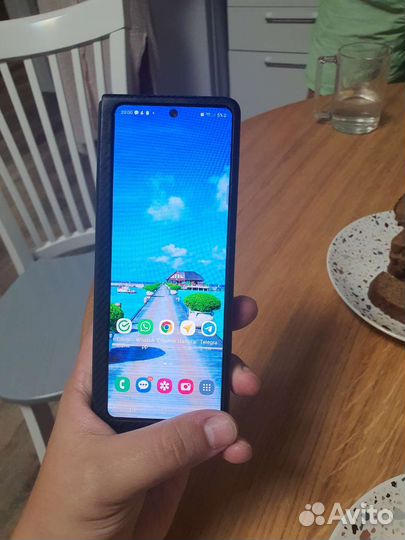 Samsung Galaxy Z Fold 3