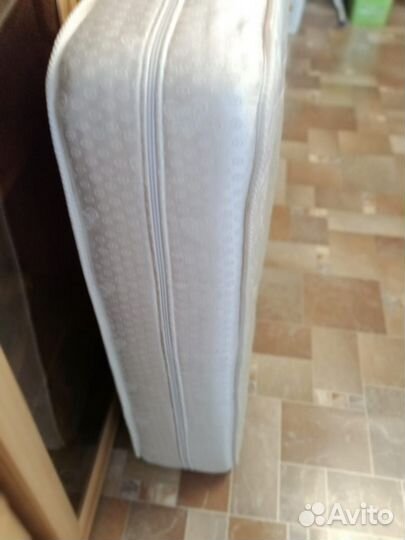 Матрас 90 х 190 б/у